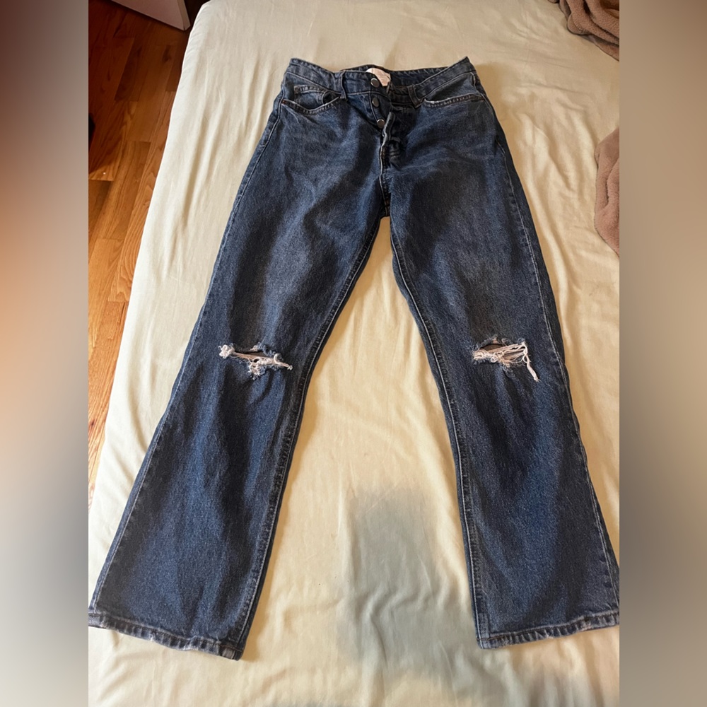 Distressed Mid-rise Straight-Leg Jeans